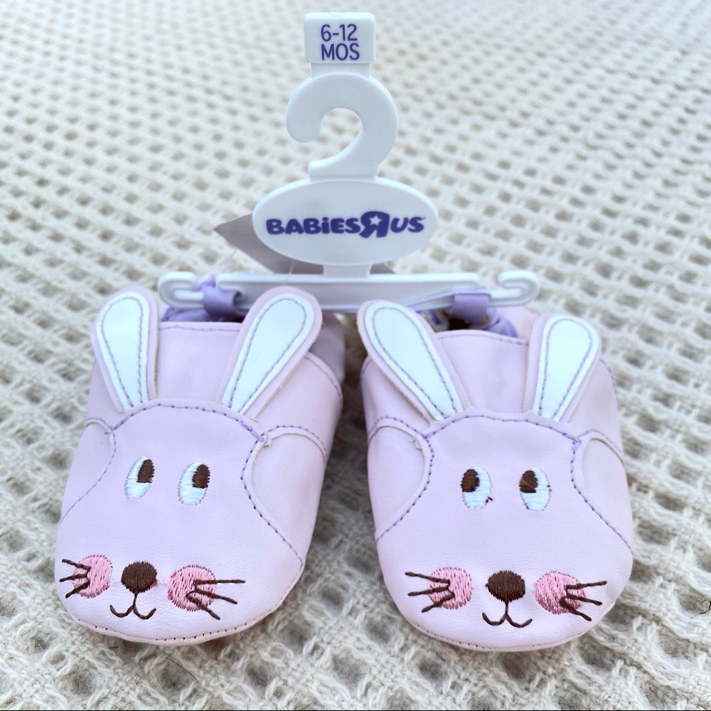 2/$10 Bunny rabbit baby moccasins soft pink 6-12mo